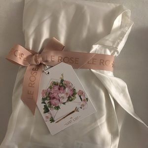 Etsy LeRoseGifts Robe